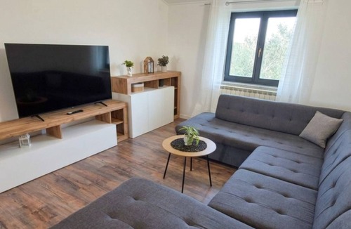 Mali Vareski Apartment | Apartment Fuzalo View by Villas Guide