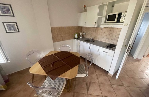 Kukci Apartment | Apartment G&G Red with swimming pool