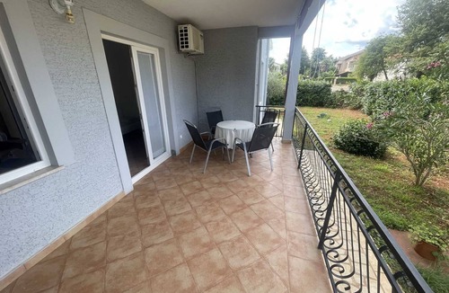 Kukci Apartment | Apartment G&G Red with swimming pool