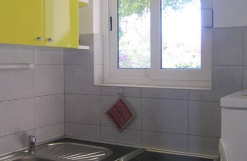 Maslinica Apartment | Apartment Gana - 50 M from the sea : - Maslinica, Island Solta, Croatia