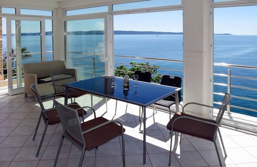 Businci Apartment | Apartment Giljo by Interhome