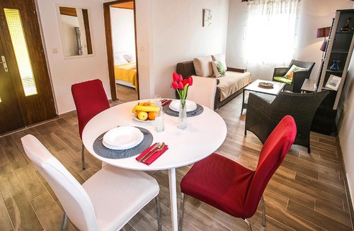 Marina Apartment | Apartment Goga's Retreat in Marina