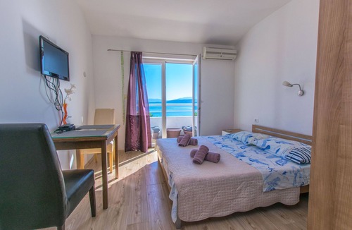 Igrane Apartment | Apartment Goran