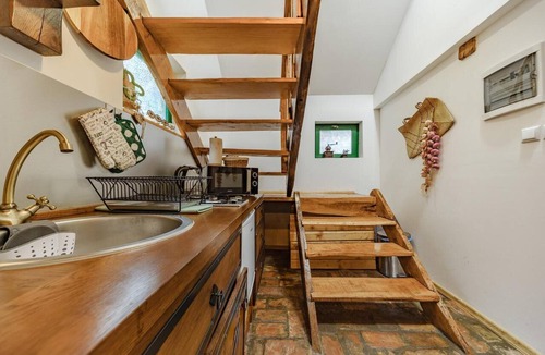 Vranovaca Apartment | Apartment 'Holiday Park Plitvice Paradise' with Mountain View, Balcony and Wi-Fi