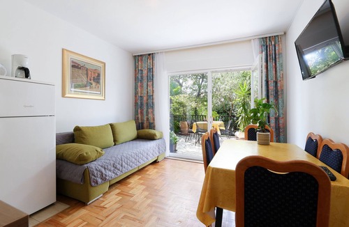 Jadranovo Apartment | Apartment Pintar by Interhome
