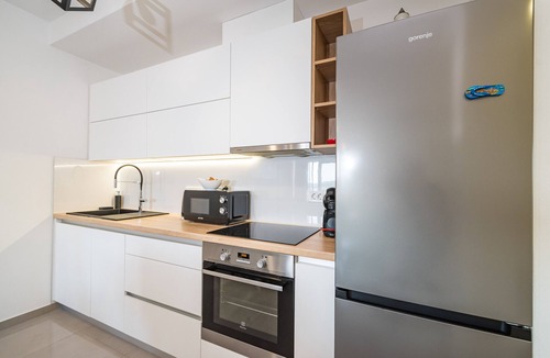 Biograd na Moru Apartment | Apartment Vista Mare 2 with heated pool