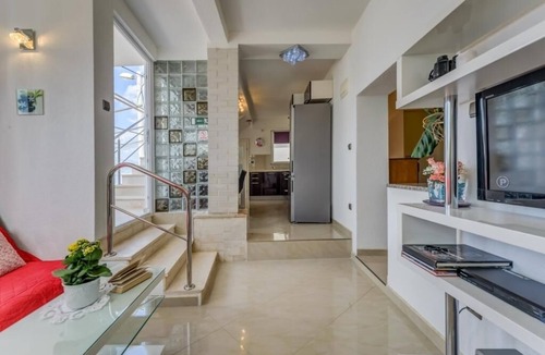 Arbanija Apartment | Apartment in Arbanija with Seaview, Terrace, Air condition, WIFI (5138-2)