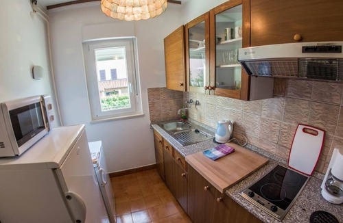 Banjole Apartment | Apartment in Banjole with Balcony, Air condition, WIFI (4211-1)