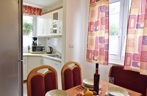 Zambratija Apartment | Apartment in fishing village near Umag