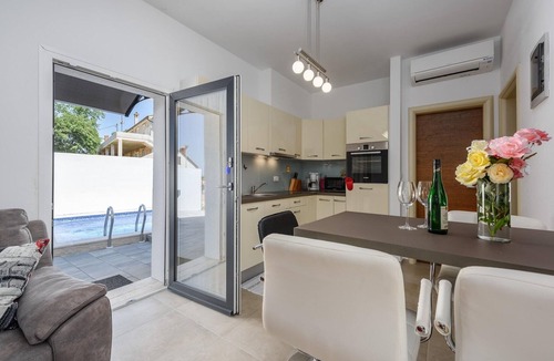 Kukci Apartment | Apartment in Kukci with Heated Pool