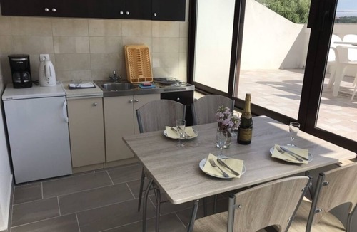 Rab Town Apartment | Apartment in Lopar with Seaview, Terrace, Air condition, WIFI (4607-1)