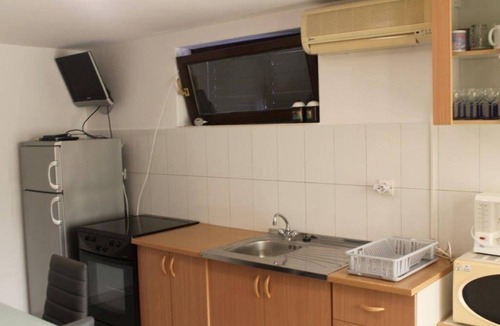 Preko Apartment | Apartment in Preko with Terrace, Air condition, WIFI, Washing machine (4568-1)