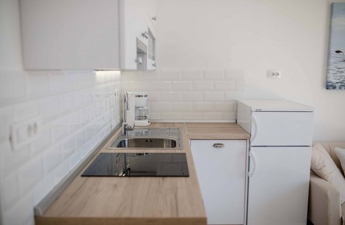 Supetarska Draga Apartment | Apartment in Supetarska Draga with Seaview, Balcony, Air condition, WIFI (4551-4)