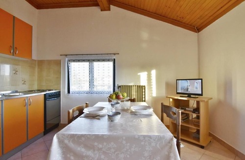 Zambratija Apartment | Apartment in Zambratija with terrace and sea view