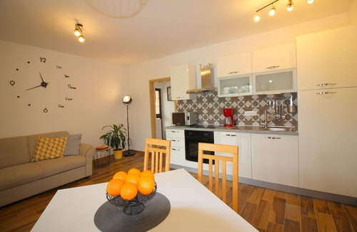 Mali Maj Apartment | Apartment Jakomina 1 (82689-A1) - Mali Maj