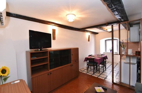 Rijeka Apartment | Apartment Jan, one bedroom, 2 people, free WiFi, excellent location, parking