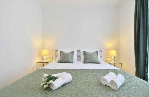 Split Apartment | Apartment Karlo
