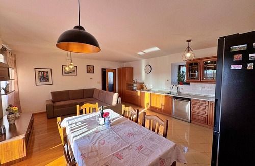 Zidarici Apartment | Apartment Katarina 2 - quiet location, pets welcome, sea view