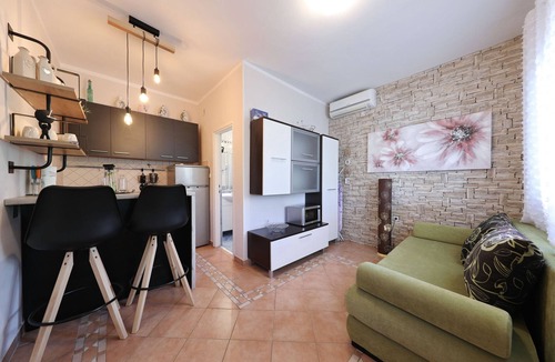 Maslenica Apartment | Apartment Laura 1 by the Sea