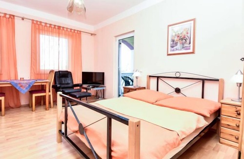 Krusevo Apartment | Apartment Lucija in Novigrad (Zadar) - 2 persons, 1 bedrooms