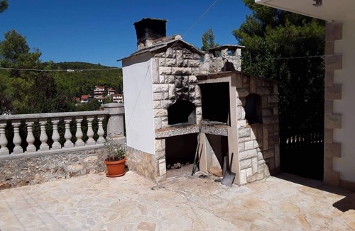 Vrbanj Apartment | Apartment Makaj - 80 m from the beach : SA2(2+1) - Cove Basina (Jelsa), Island Hvar, Croatia