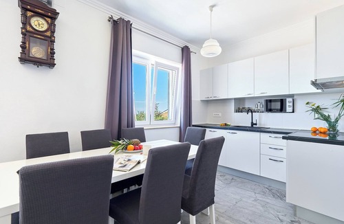 Gornji Kono Apartment | Apartment Marble View