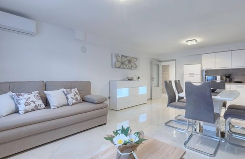 Galizana Apartment | Apartment Meden by Interhome