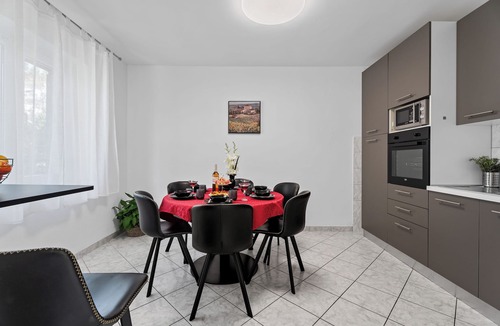 Duce Apartment | Apartment Miroslav near sandy beach with patio, bbq, garden and free parking