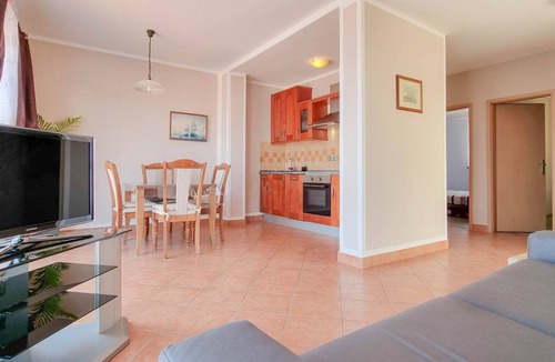Crveni Vrh Apartment | Apartment mit Meerblick für 4 Personen by Interhome