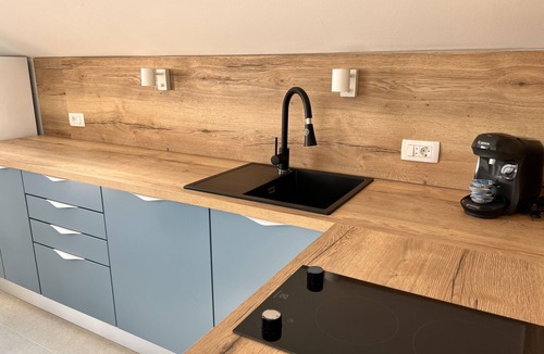Kastel Sucurac House | Apartment mit Terrasse am Meer