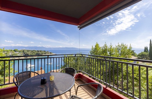 Drenje Apartment | Apartment mit Wunderschönem Meerblick nur 5 Minuten vom Strand Entfernt