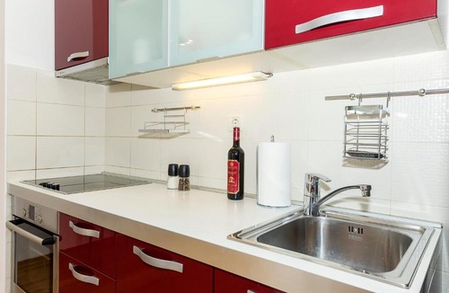 Split Apartment | Apartment MM