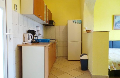 Rab Town Apartment | Apartment Nedo - 150 m from sandy beach: A2(2+1) - Lopar, Island Rab, Croatia
