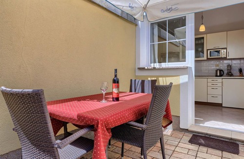Gulici Apartment | Apartment Nino by Interhome