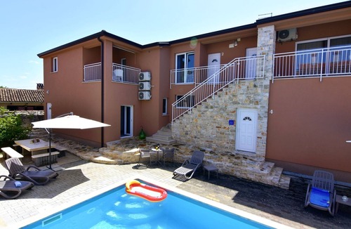 Tar Apartment | Apartment NOA1 Tar with swimming pool, balcony, games room, Wi-Fi, barbecue