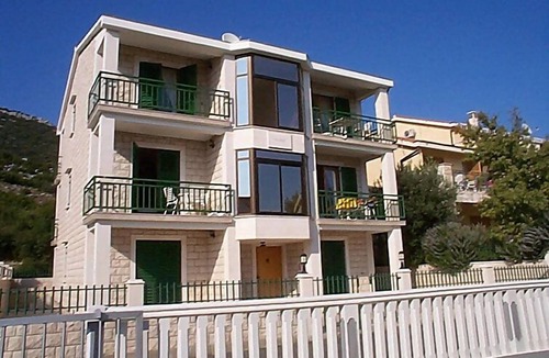 Stankovici Apartment | Apartment Orebić by Interhome
