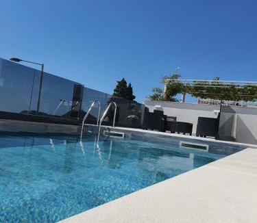 Gornji Kono Apartment | Apartment Pero&Mika With Swimming Pool