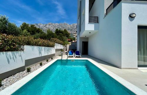 Zelenka Apartment | Apartment Petar - private heated pool and sea view