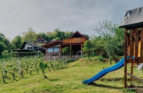 Samobor Apartment | Apartment Pri Braceku - Odmor u prirodi - Nature Retreat & Relaxation