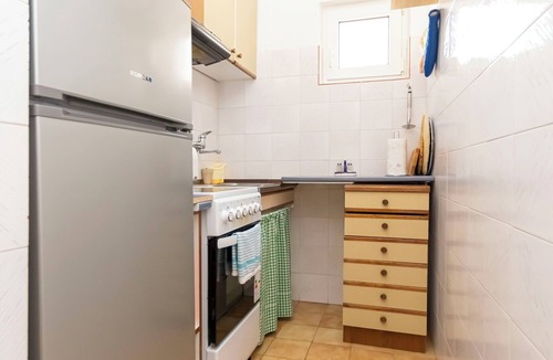 Dugi Rat Apartment | Apartment Raos (83821-A1) - Dugi Rat