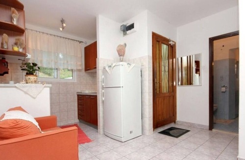 Cove Rogacic Apartment | Apartment Roki - 10 m from beach: A1(6+2) Veliki - Cove Rogacic (Vis), Island Vis, Croatia