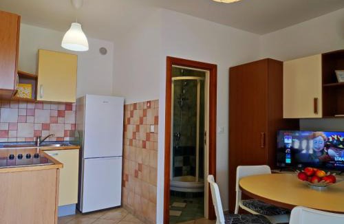 Kornic Apartment | Apartment Rose