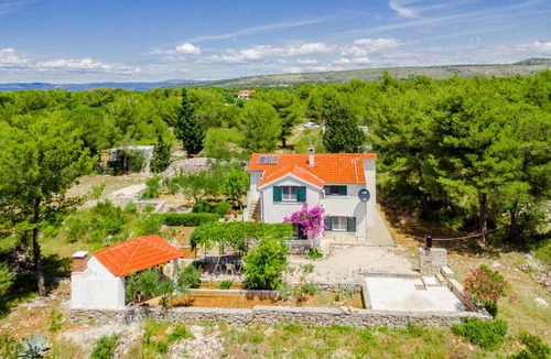 Cove Osibova (Milna) Apartment | Apartment Rusula