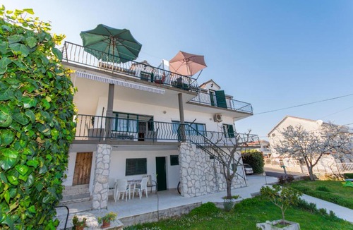 Slatine Apartment | Apartment Slatine 1126b
