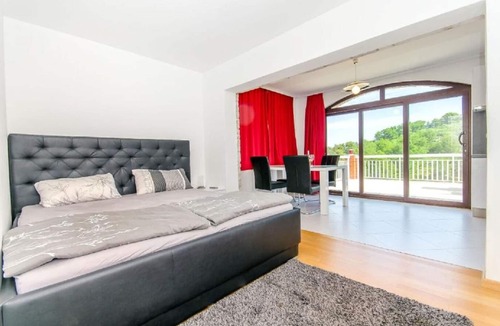 Stomorska Apartment | Apartment Star - with swimming pool: A5(6) - Stomorska, Island Solta, Croatia