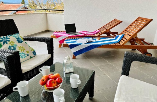 Gornji Karin Apartment | Apartment Steela in Karin Gornji