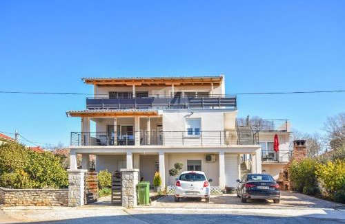 Turanj Apartment | Apartment Sterna