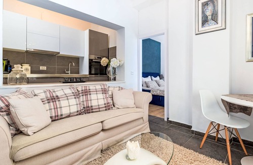 Okrug Gornji Apartment | Apartment Tina by Interhome