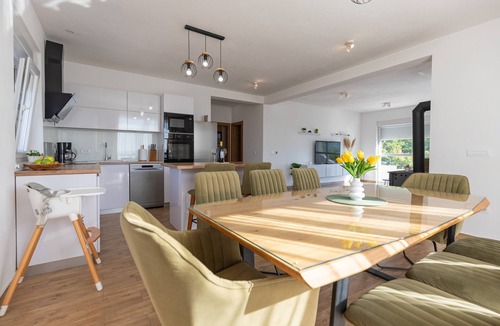 Rovanjska Apartment | Apartment Temida with sea view