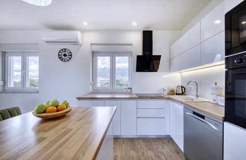 Rovanjska Apartment | Apartment Temida with sea view